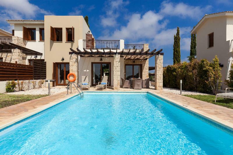 Aphrodite Hills Куклия Экстерьер фото